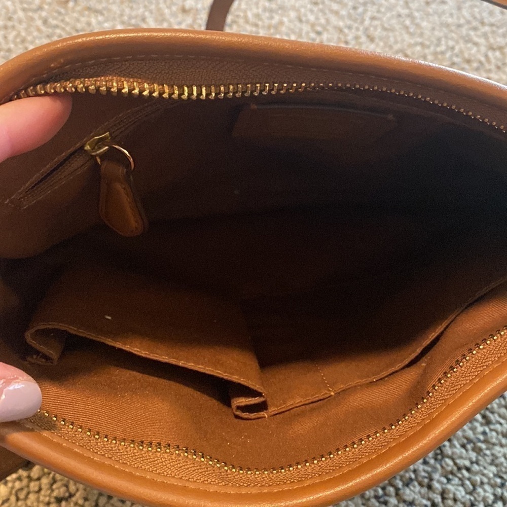 Coach Crossbody Bag w/ Gold Hardware, Zipper Closure & Pockets - Picture 9 of 11